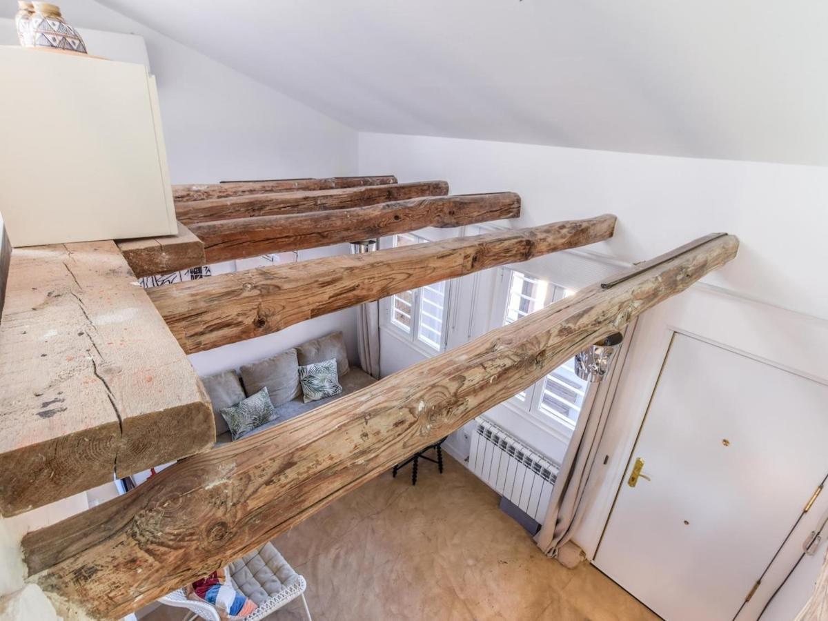 Apartamento En La Plaza De Lavapies Para 4 Personas Madrid Eksteriør billede