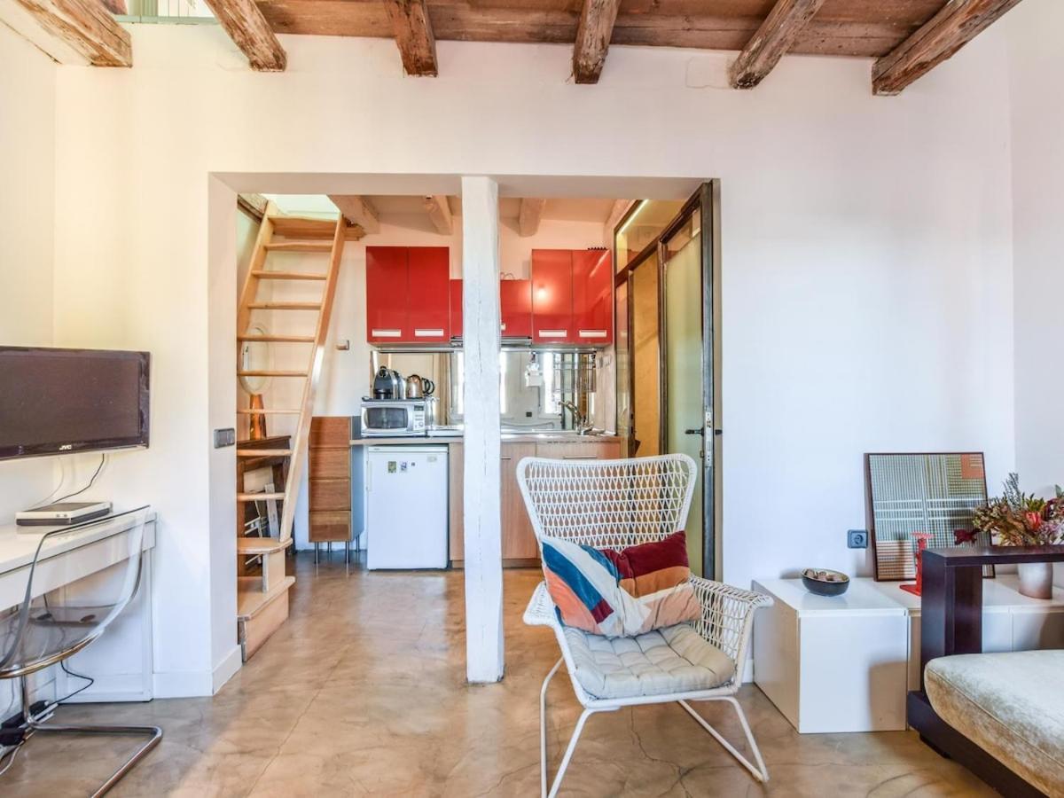 Apartamento En La Plaza De Lavapies Para 4 Personas Madrid Eksteriør billede