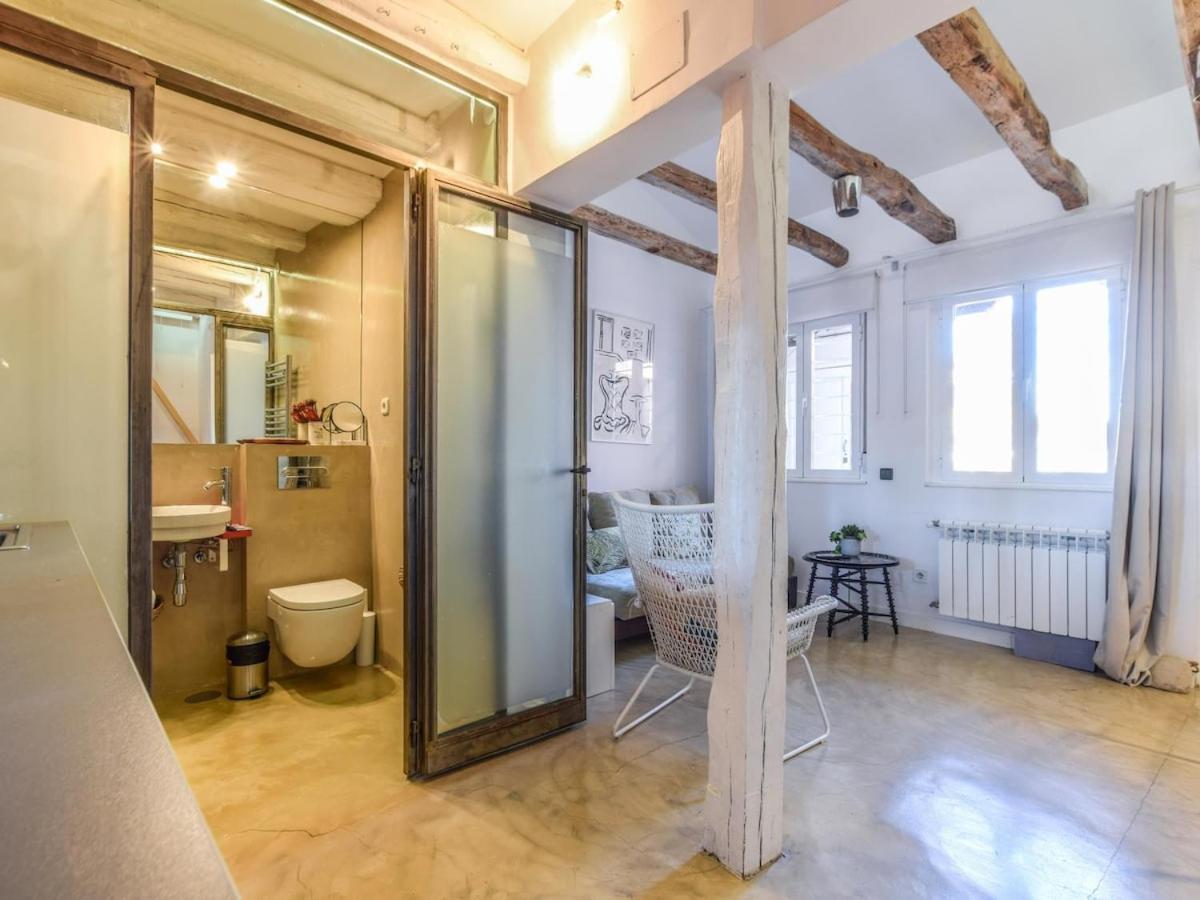 Apartamento En La Plaza De Lavapies Para 4 Personas Madrid Eksteriør billede