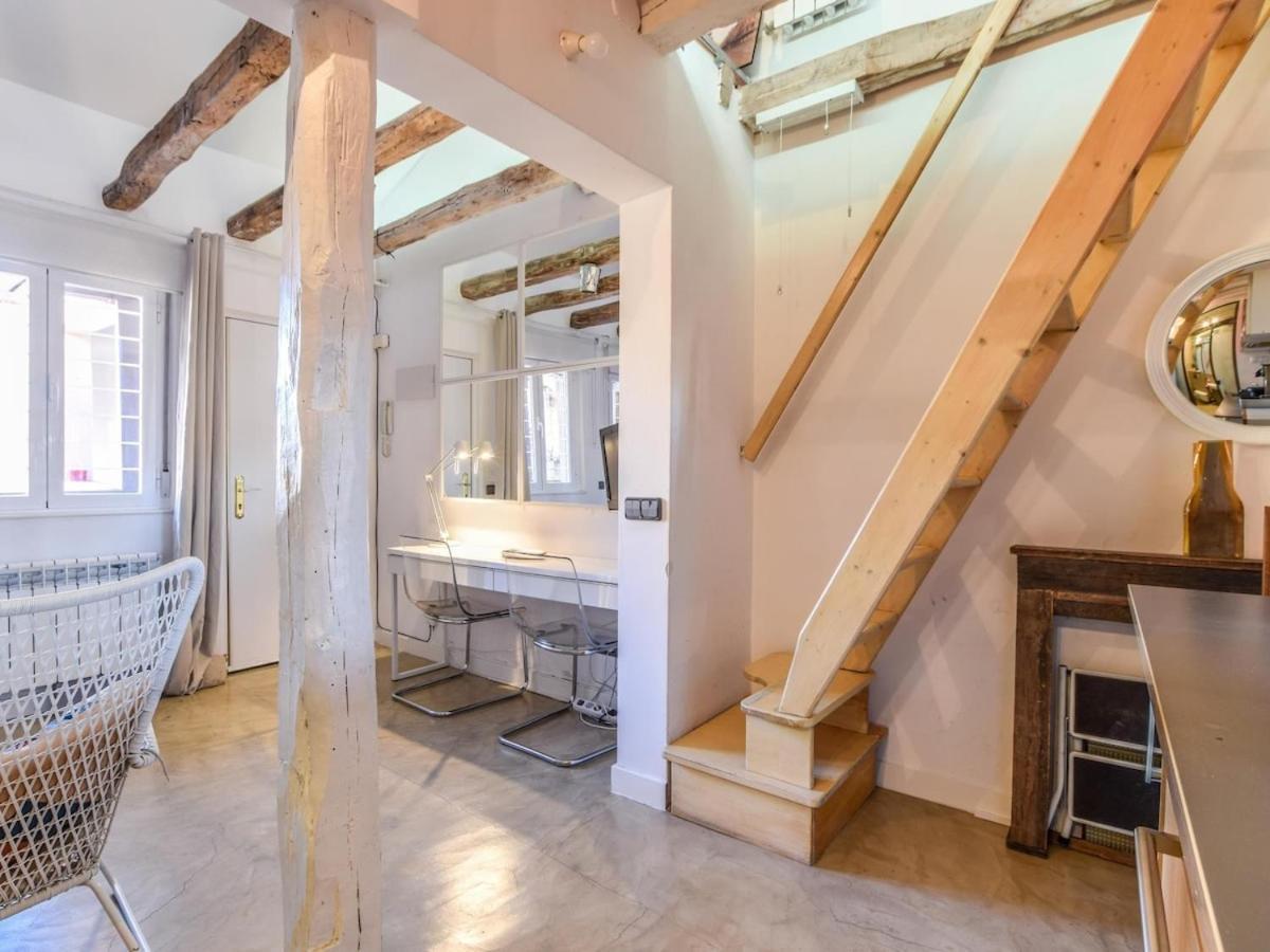 Apartamento En La Plaza De Lavapies Para 4 Personas Madrid Eksteriør billede