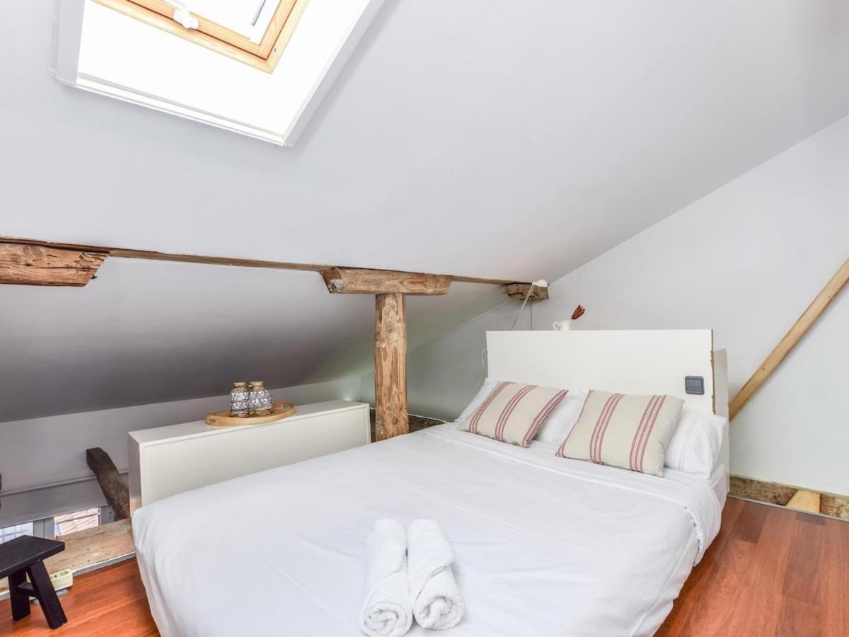 Apartamento En La Plaza De Lavapies Para 4 Personas Madrid Eksteriør billede