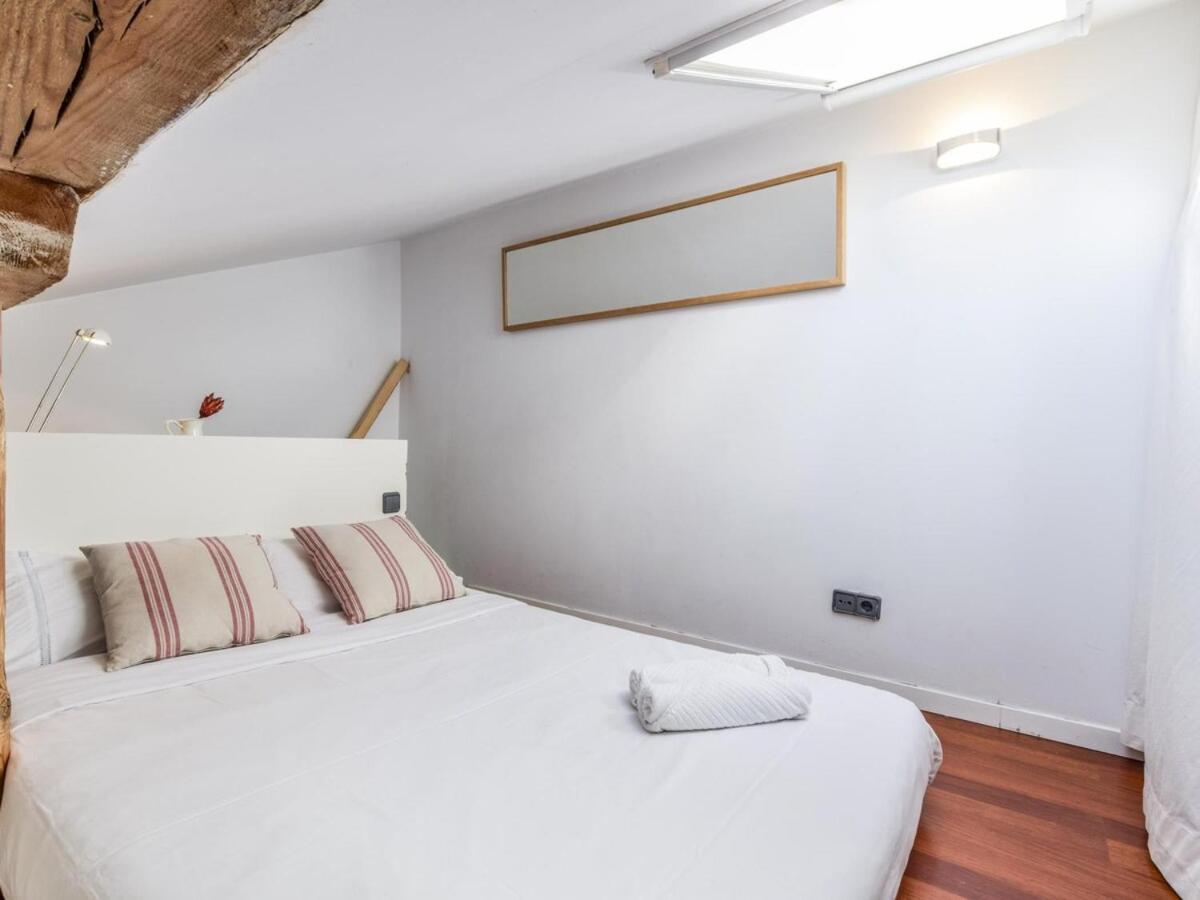 Apartamento En La Plaza De Lavapies Para 4 Personas Madrid Eksteriør billede