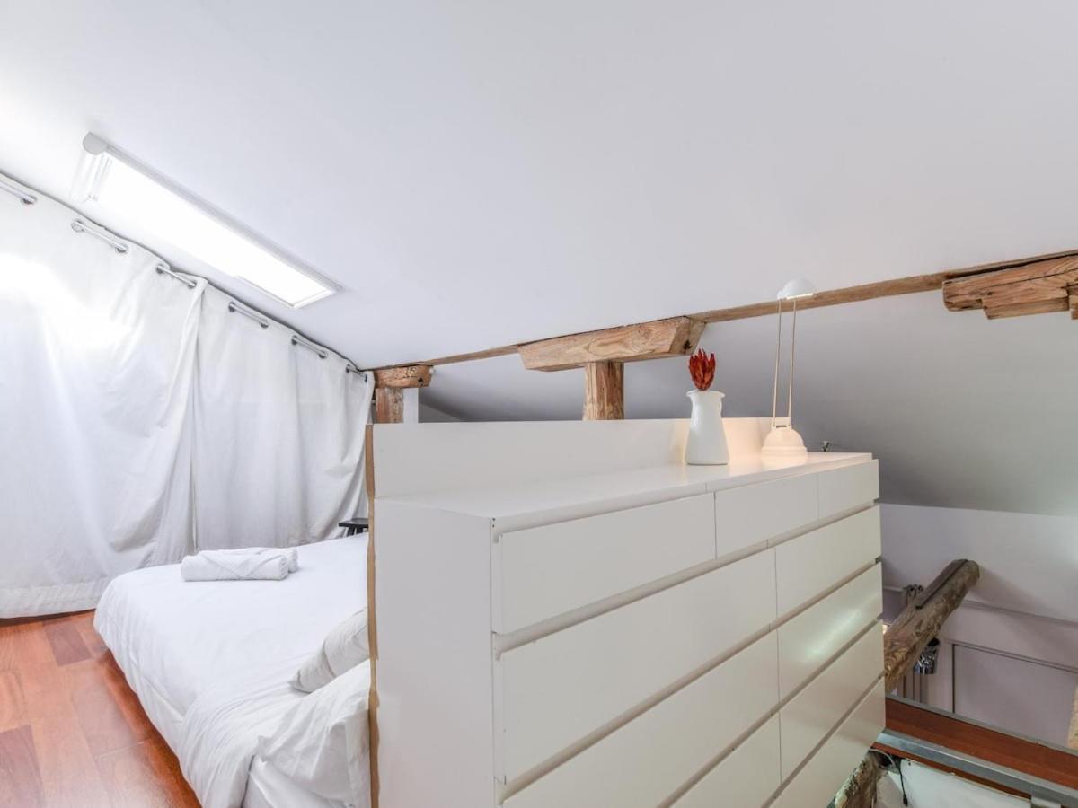 Apartamento En La Plaza De Lavapies Para 4 Personas Madrid Eksteriør billede